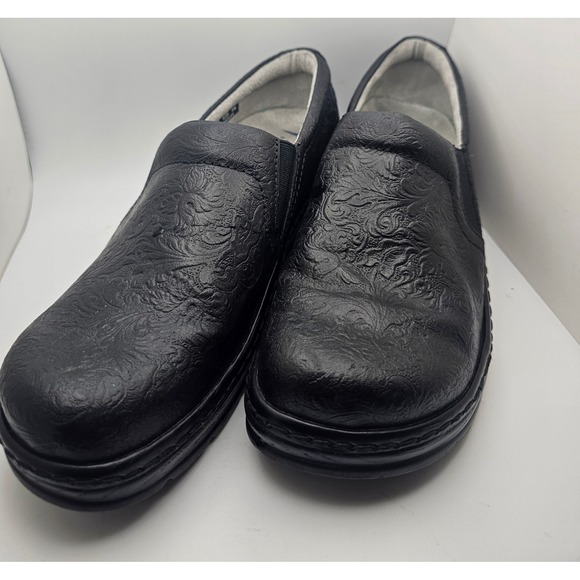 Klogs Naples Black Leather Embossed Floral Slip On Clogs Shoes Women's Size 8M - Picture 1 of 10